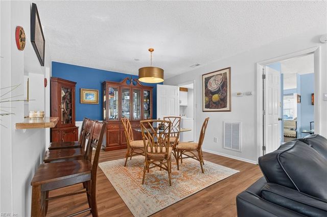 2104 Retreat CT, Virginia Beach, VA 23454