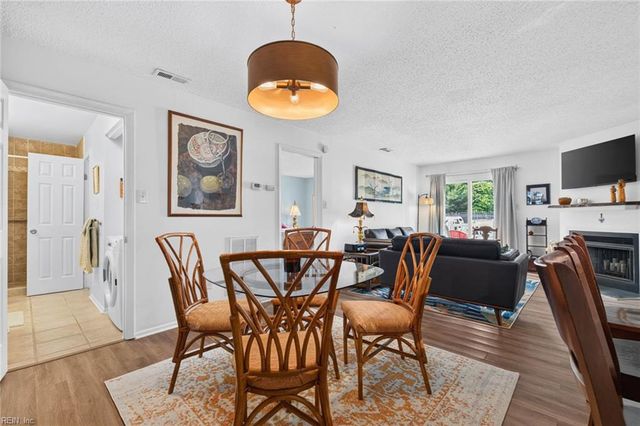 2104 Retreat CT, Virginia Beach, VA 23454