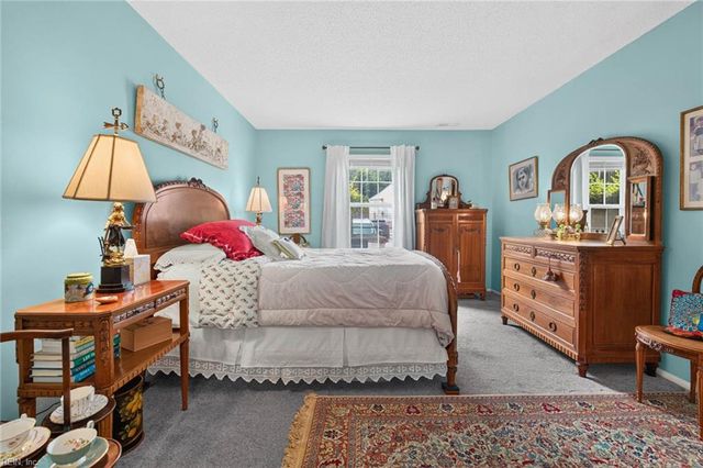 2104 Retreat CT, Virginia Beach, VA 23454