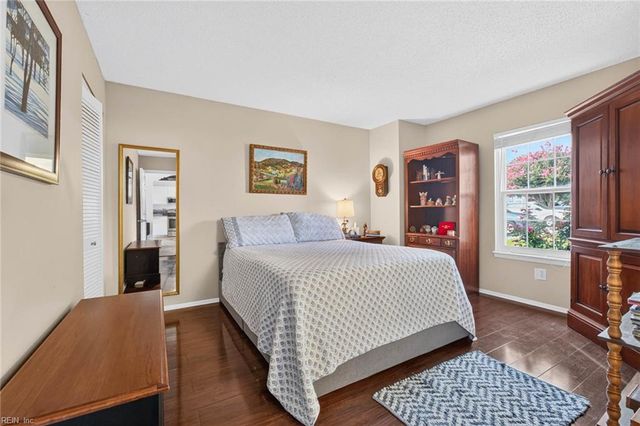 2104 Retreat CT, Virginia Beach, VA 23454