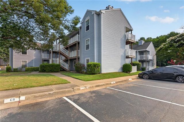 2104 Retreat CT, Virginia Beach, VA 23454