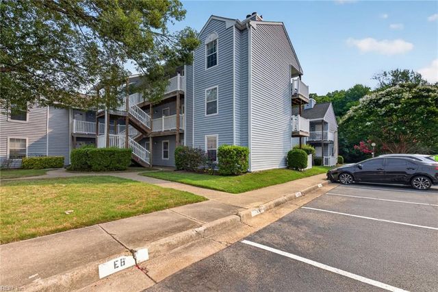 2104 Retreat CT, Virginia Beach, VA 23454