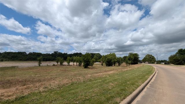 1800 W Crawford Street, Denison, TX 75020