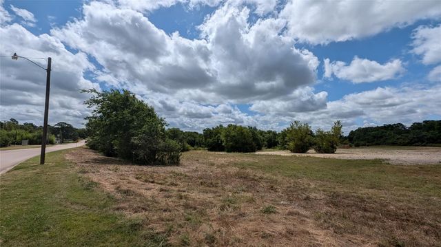 1800 W Crawford Street, Denison, TX 75020