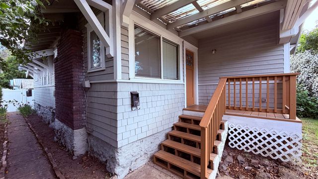 112 E 16th Ave, Spokane, WA 99203
