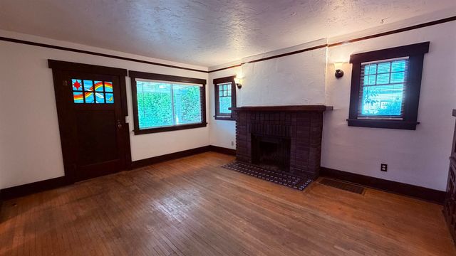 112 E 16th Ave, Spokane, WA 99203