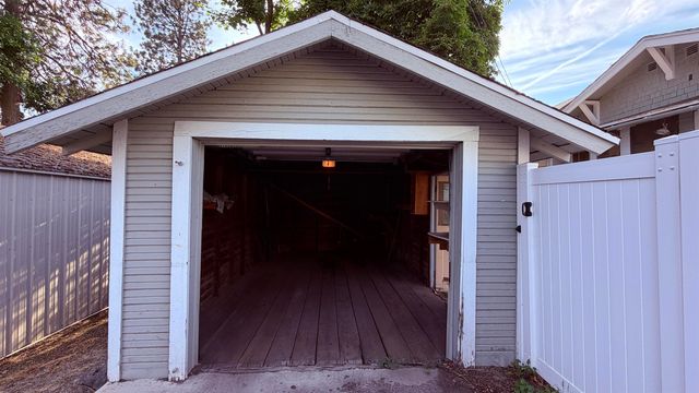 112 E 16th Ave, Spokane, WA 99203