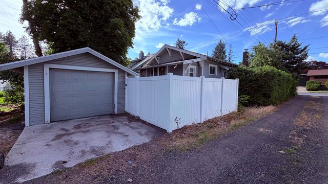 112 E 16th Ave, Spokane, WA 99203
