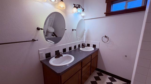 112 E 16th Ave, Spokane, WA 99203