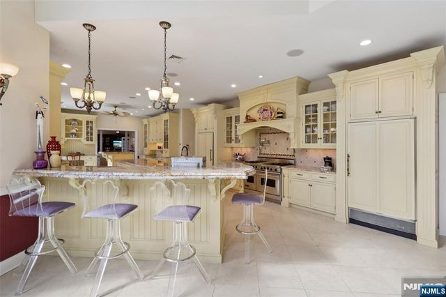 14 Werimus Brook Road, Saddle River, NJ 07458