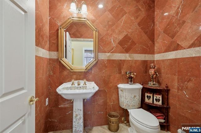 14 Werimus Brook Road, Saddle River, NJ 07458
