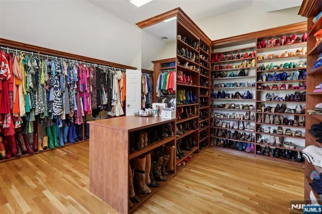 14 Werimus Brook Road, Saddle River, NJ 07458
