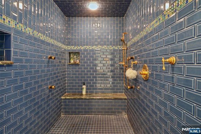 14 Werimus Brook Road, Saddle River, NJ 07458