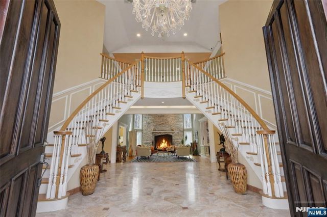 14 Werimus Brook Road, Saddle River, NJ 07458