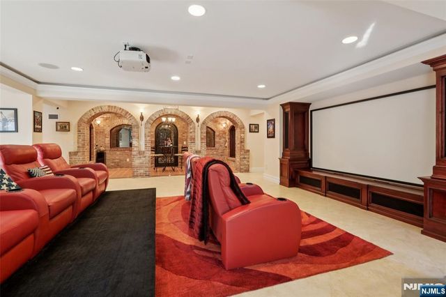 14 Werimus Brook Road, Saddle River, NJ 07458