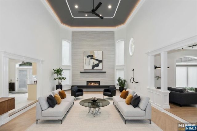 14 Werimus Brook Road, Saddle River, NJ 07458