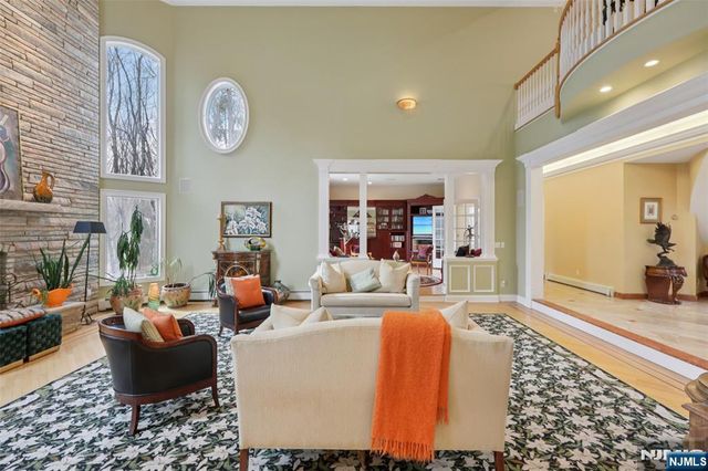 14 Werimus Brook Road, Saddle River, NJ 07458