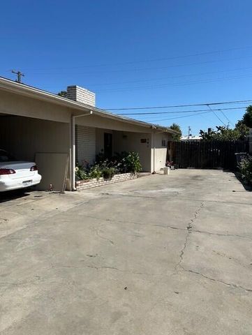 537 W University Avenue, Fresno, CA 93705