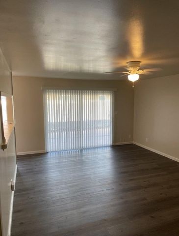 537 W University Avenue, Fresno, CA 93705