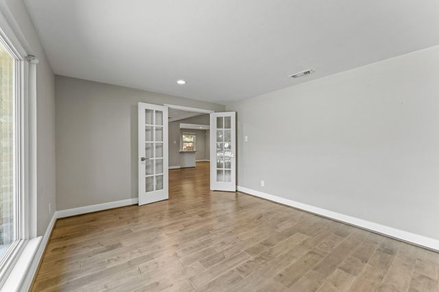 2515 Blue Willow Drive, Houston, TX 77042