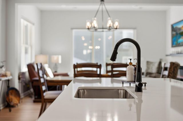 6575 Jocelyn Avenue S, Cottage Grove, MN 55016