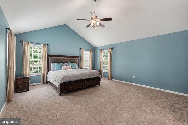 60 CROWNCREST RD, Fredericksburg, VA 22406