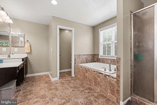 60 CROWNCREST RD, Fredericksburg, VA 22406