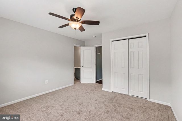 60 CROWNCREST RD, Fredericksburg, VA 22406