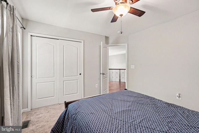 60 CROWNCREST RD, Fredericksburg, VA 22406
