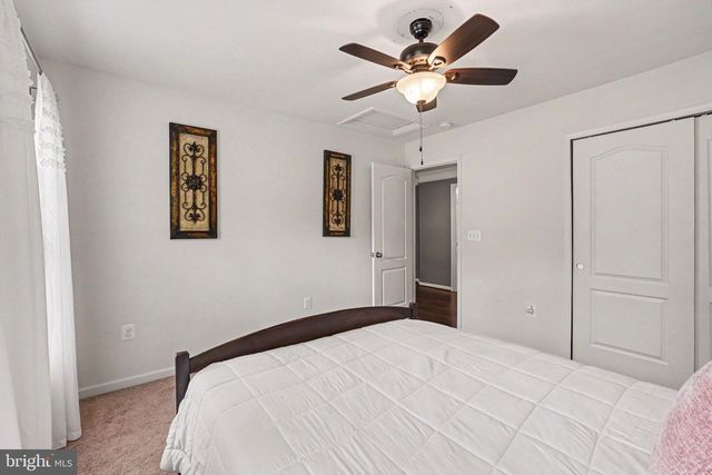 60 CROWNCREST RD, Fredericksburg, VA 22406