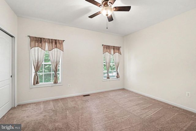 60 CROWNCREST RD, Fredericksburg, VA 22406