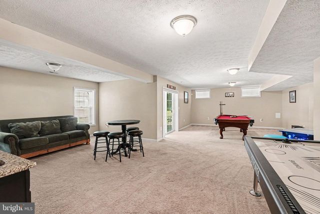 60 CROWNCREST RD, Fredericksburg, VA 22406