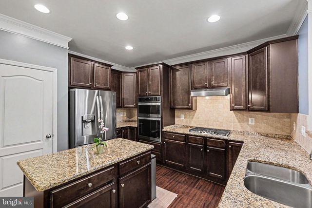 60 CROWNCREST RD, Fredericksburg, VA 22406
