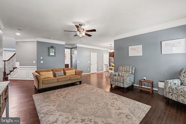 60 CROWNCREST RD, Fredericksburg, VA 22406
