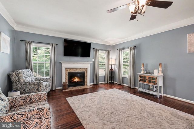 60 CROWNCREST RD, Fredericksburg, VA 22406