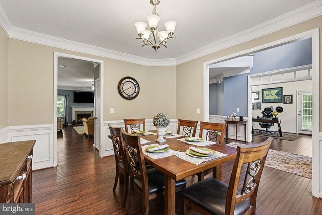 60 CROWNCREST RD, Fredericksburg, VA 22406