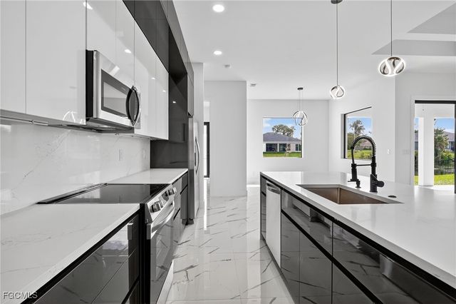 3531 NE 17th AVE, Cape Coral, FL 33909