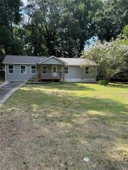 561 Knollwood Drive, Stockbridge, GA 30281