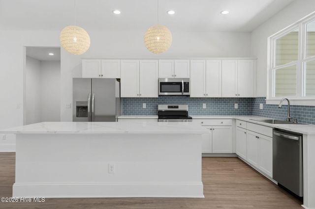 646 E Boiling Spring Road, Southport, NC 28461