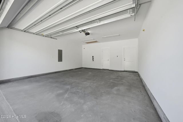 646 E Boiling Spring Road, Southport, NC 28461