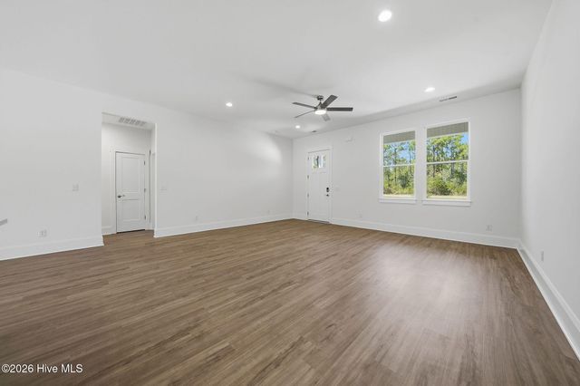 646 E Boiling Spring Road, Southport, NC 28461