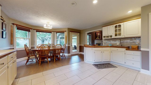 4333 Brandywine Drive, Newburgh, IN 47630
