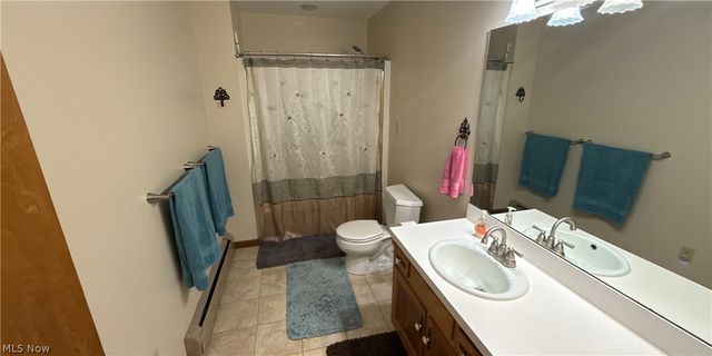 33 Eggleston Road, Aurora, OH 44202