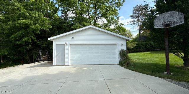 33 Eggleston Road, Aurora, OH 44202