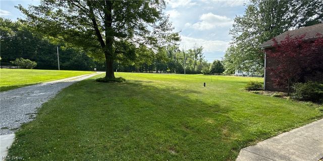 33 Eggleston Road, Aurora, OH 44202