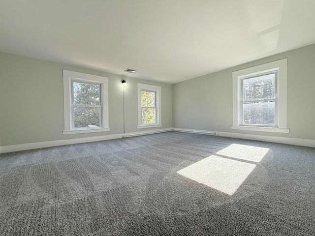 30 Sweatt Street, Boscawen, NH 03303