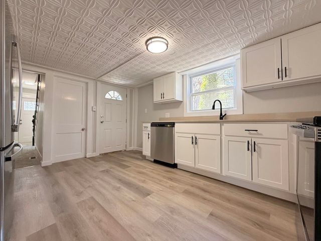 30 Sweatt Street, Boscawen, NH 03303