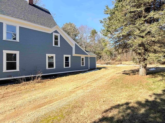30 Sweatt Street, Boscawen, NH 03303
