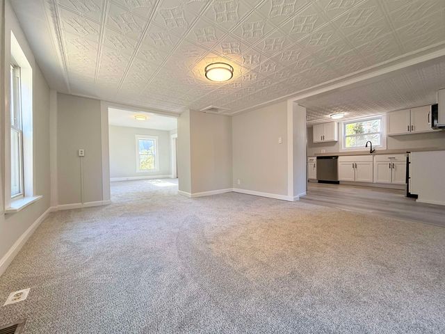 30 Sweatt Street, Boscawen, NH 03303