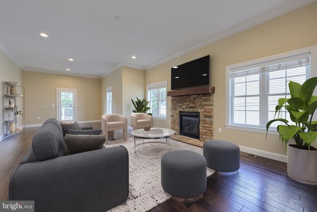 336 ROYAL HUNT WAY, Lititz, PA 17543